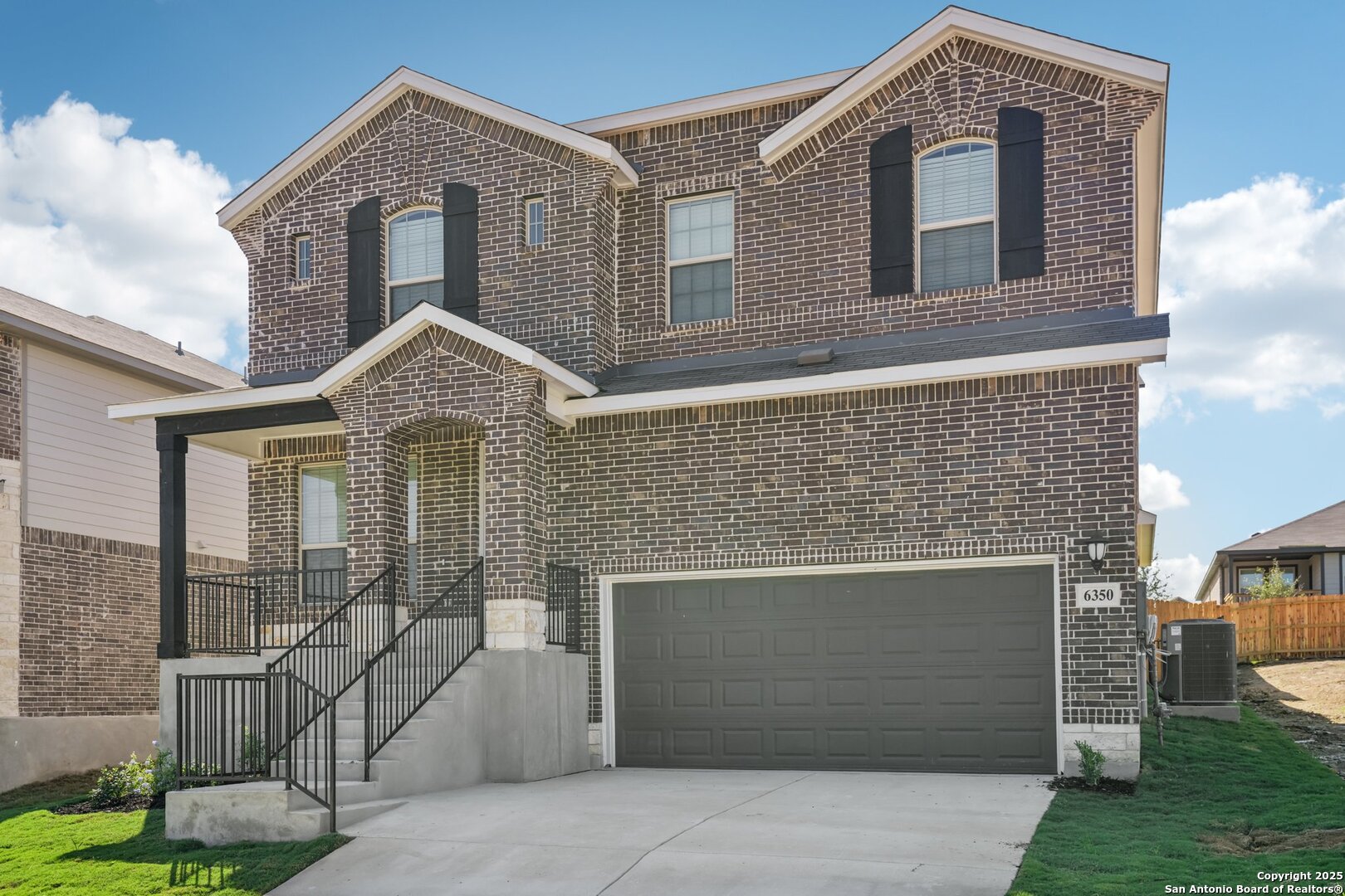 6350 Comanche Coyote