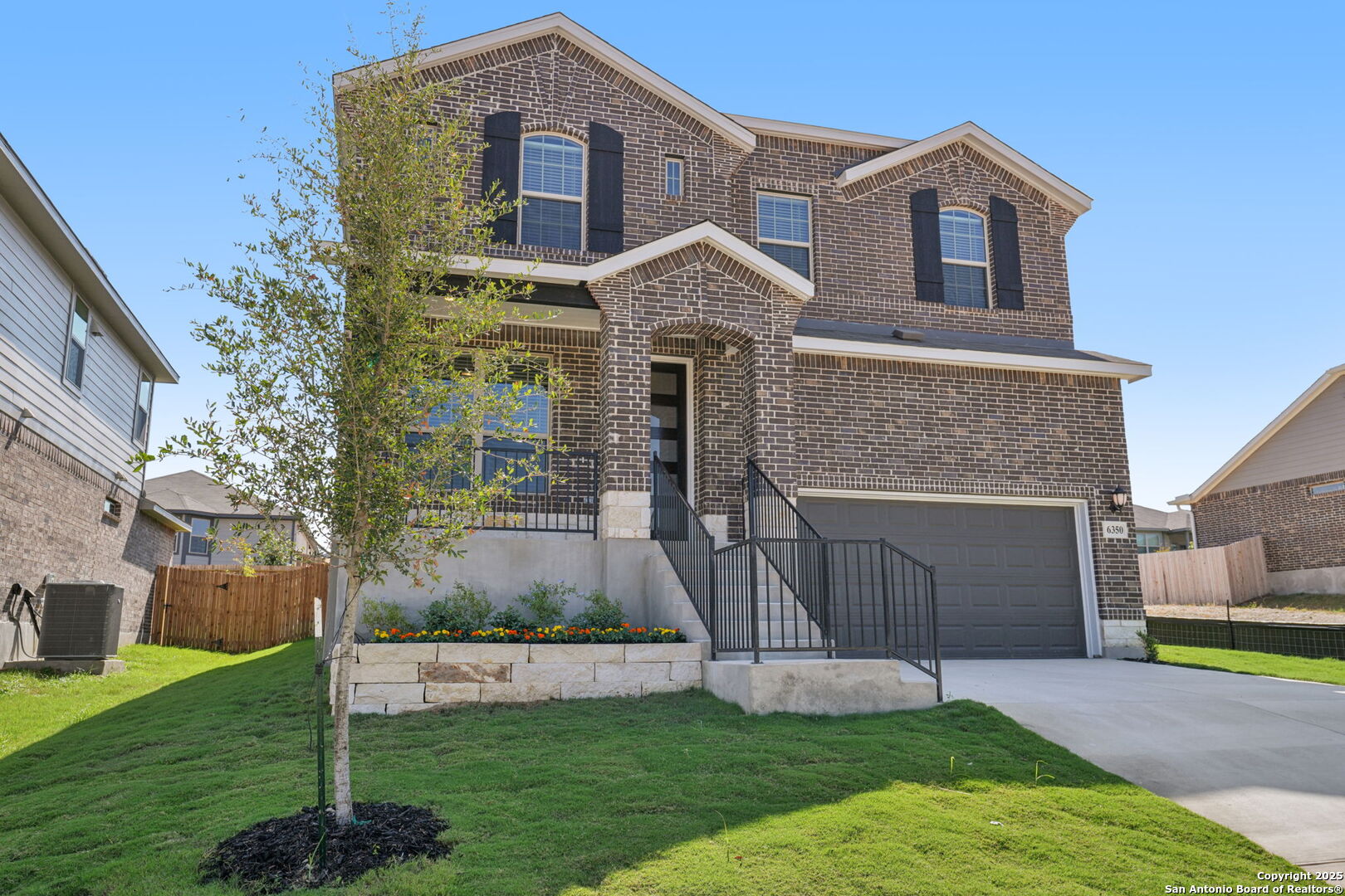 6350 Comanche Coyote