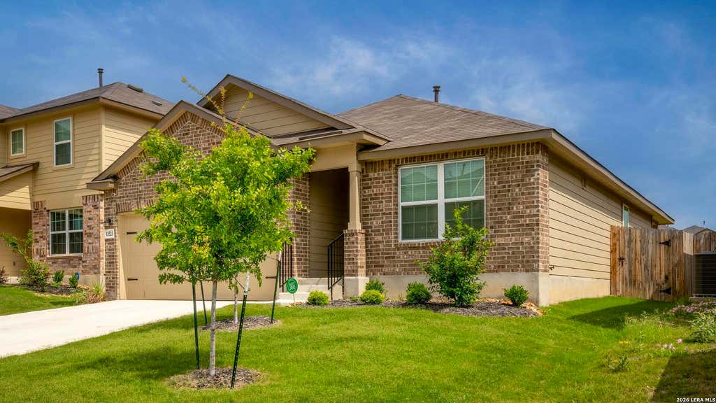 Photo of 13523 BOOTHE GRV, San Antonio, TX 78254 (MLS # 2007035)