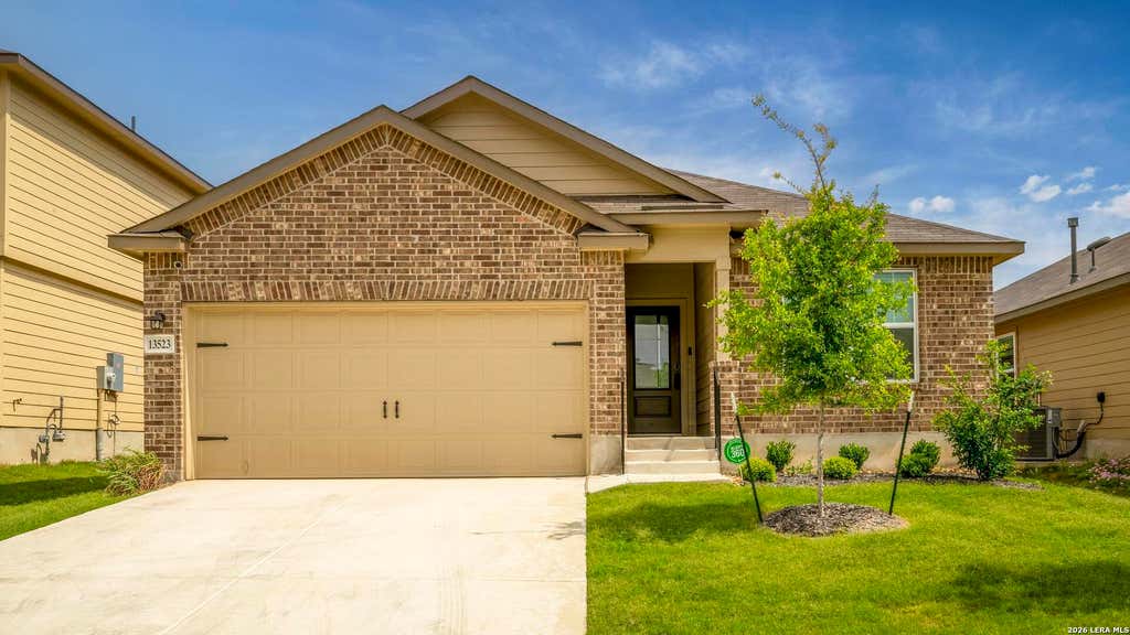 Photo of 13523 BOOTHE GRV, San Antonio, TX 78254 (MLS # 2007035)