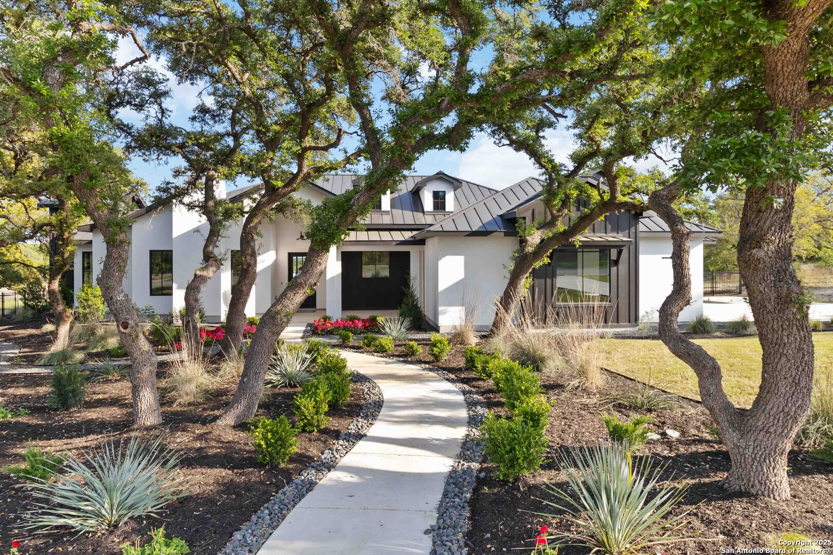11310 Montell Point