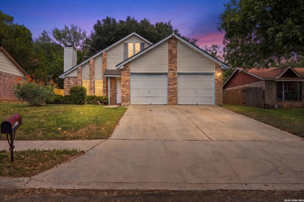 11442 ROUSSEAU ST, SAN ANTONIO, TX 78251 - Image 38cda74aef2ec5e0fccb28f5aa443f24/3458388701