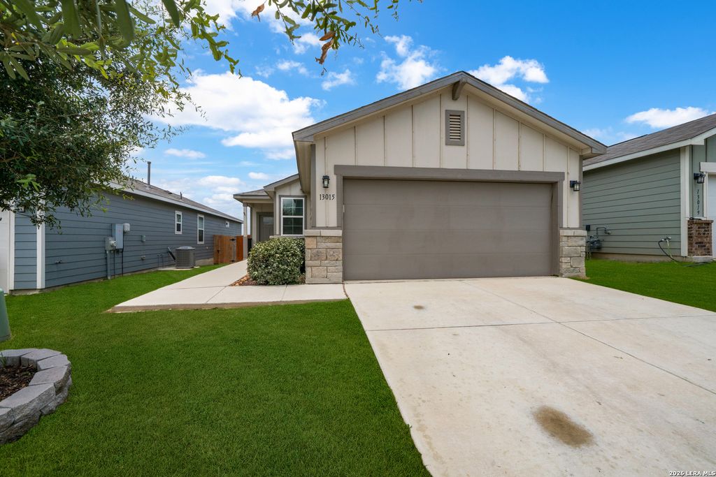 Photo of 13015 Red Elks Lks, St Hedwig, TX 78152 (MLS # 1992241)