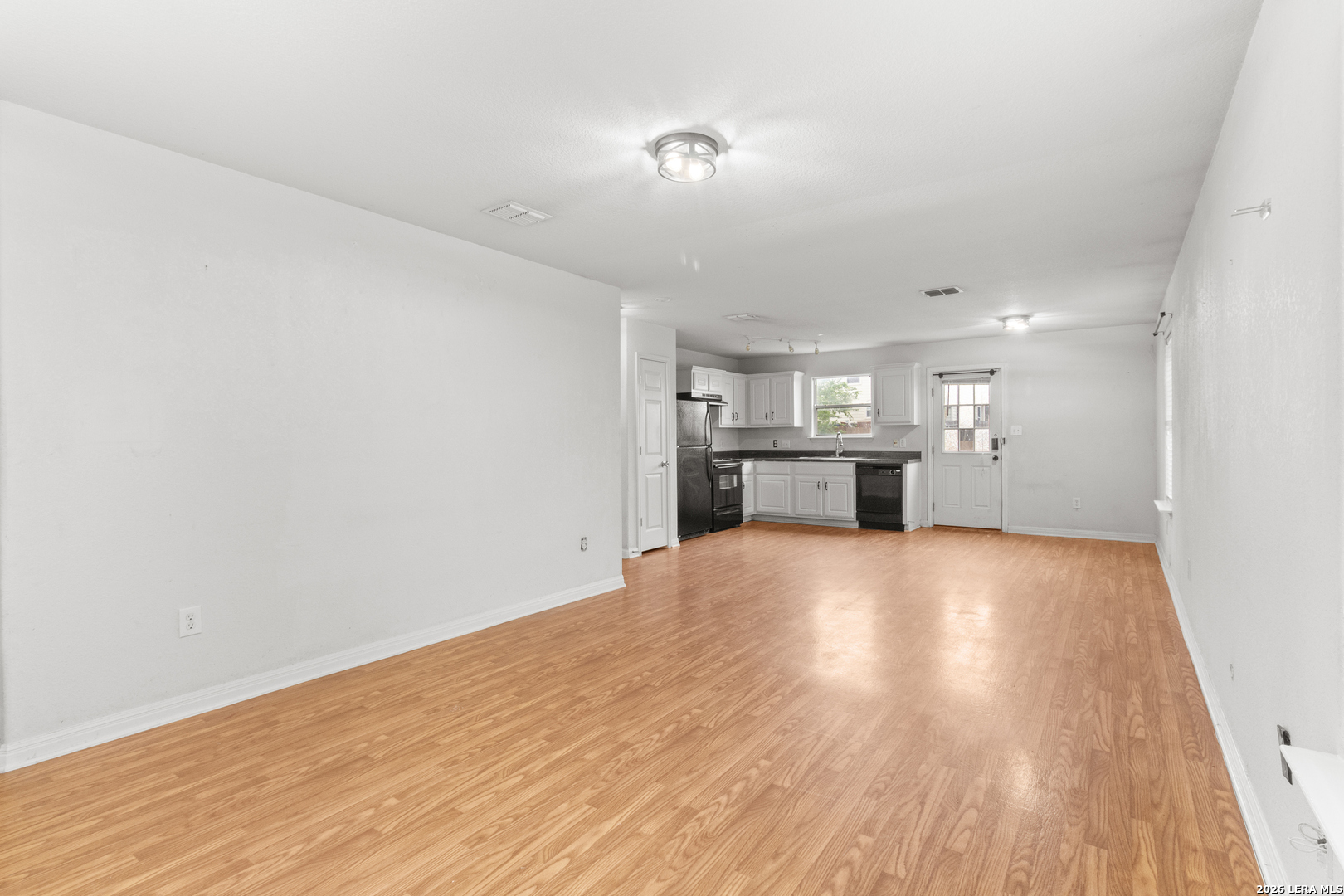 5727 HICKORY CYN