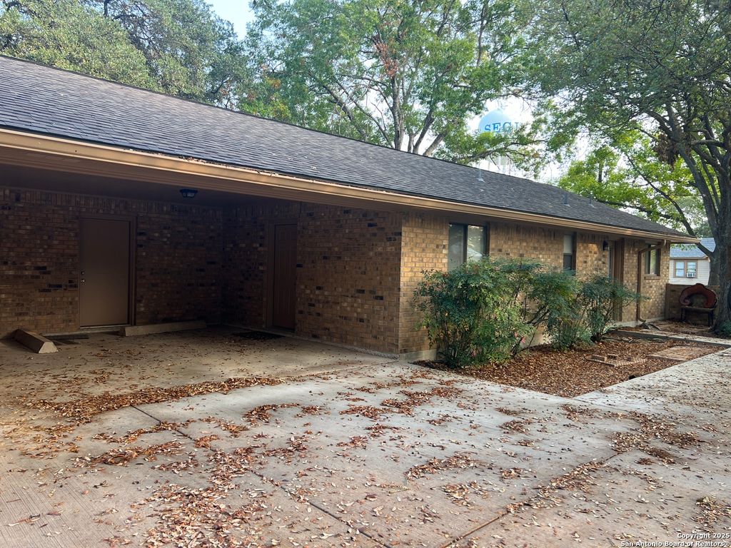 Photo of 624 Elm 1 #1, Seguin, TX 78155 (MLS # 1922479)