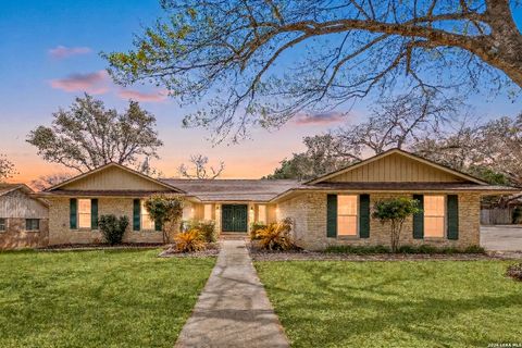 Property photo of 8318 Heraldry St, San Antonio, TX 78254