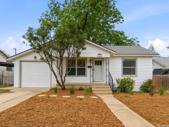 Single Family Residence at 1311 W ROSEWOOD AVE