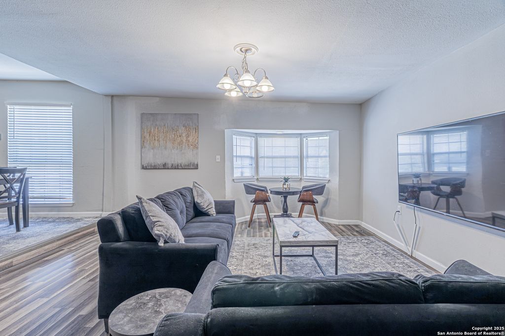 Photo of 530 Valley Park Dr, San Antonio, TX 78227 (MLS # 1926140)