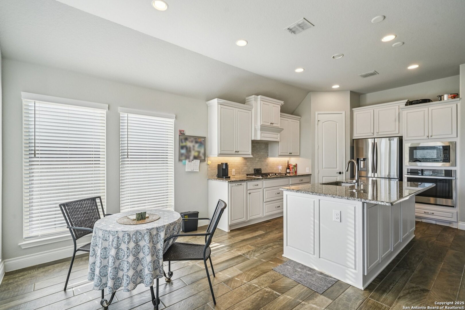 1706 Crystal Bridges