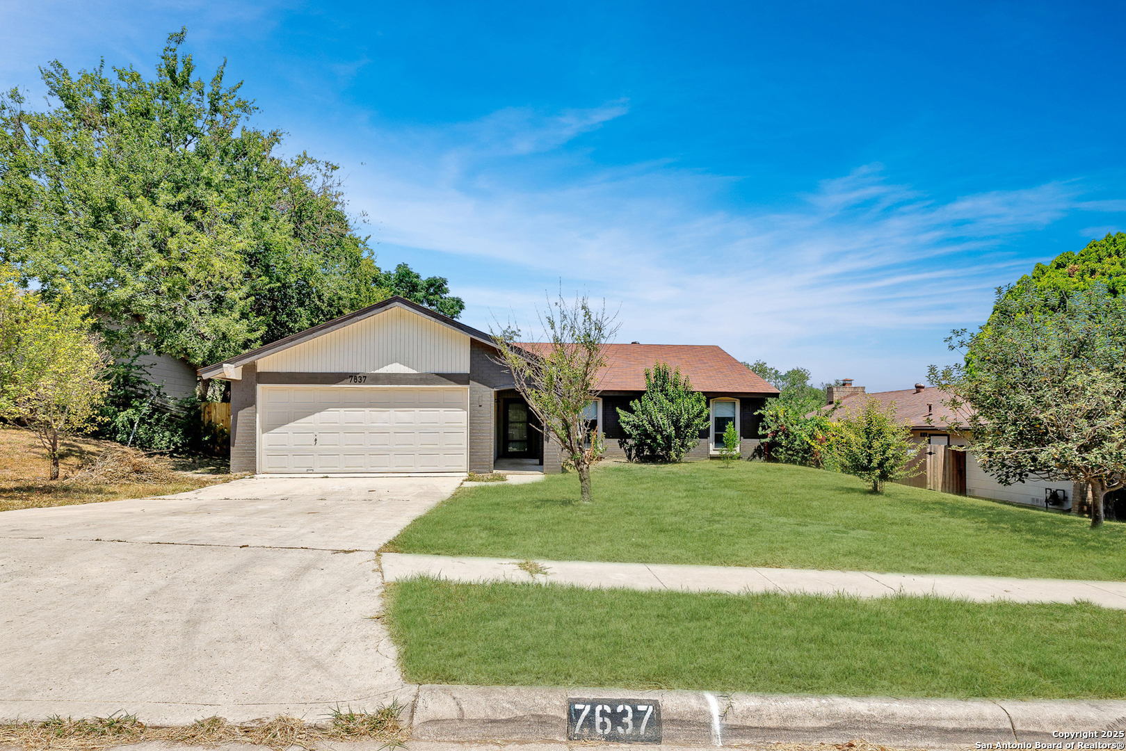7637 Antique oak