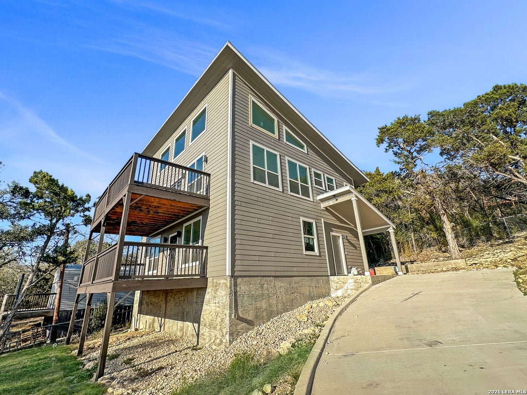 Photo of 2292 Waterfront Park, Canyon Lake, TX 78133 (MLS # 1951801)