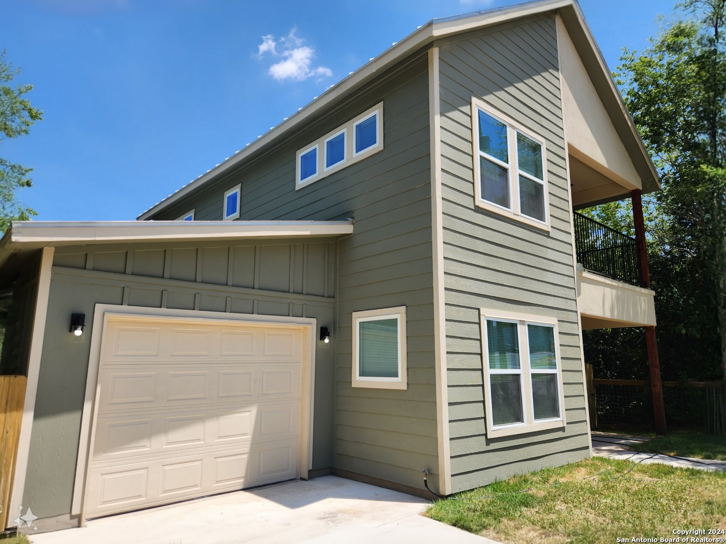 1551 PASO HONDO