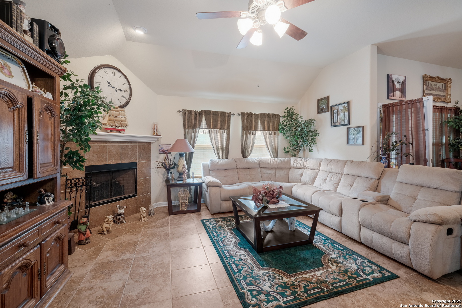 3157 Birch Bend