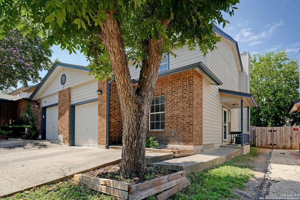 Photo of 6014 Gaelic, San Antonio, TX 78240 (MLS # 1924899)
