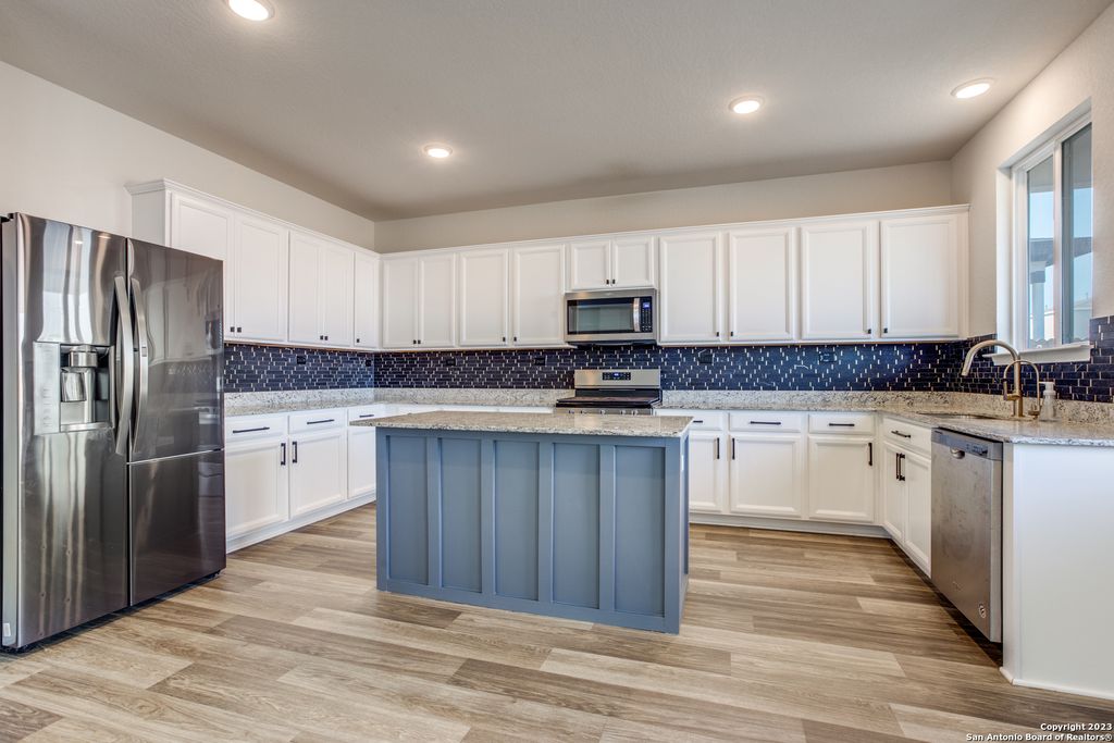 Photo of 7409 Viridian View, San Antonio, TX 78253 (MLS # 1990980)