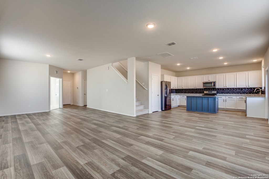 Photo of 7409 Viridian View, San Antonio, TX 78253 (MLS # 1990980)