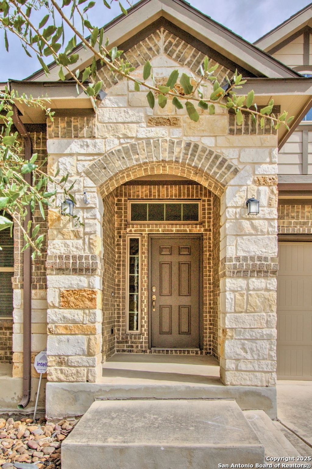 Photo of 911 High Plains, New Braunfels, TX 78130 (MLS # 1918315)