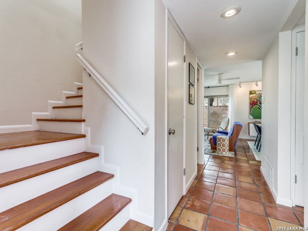 Photo of 185 Terrell Rd 101 #101, San Antonio, TX 78209 (MLS # 1944517)