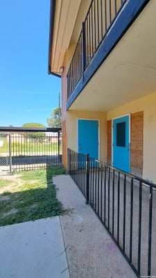 3718 PLEASANTON RD # 2-104, SAN ANTONIO, TX 78221 - Image 3a3be3dc6a3bd0f98b68c27f61a1734d/3997249341