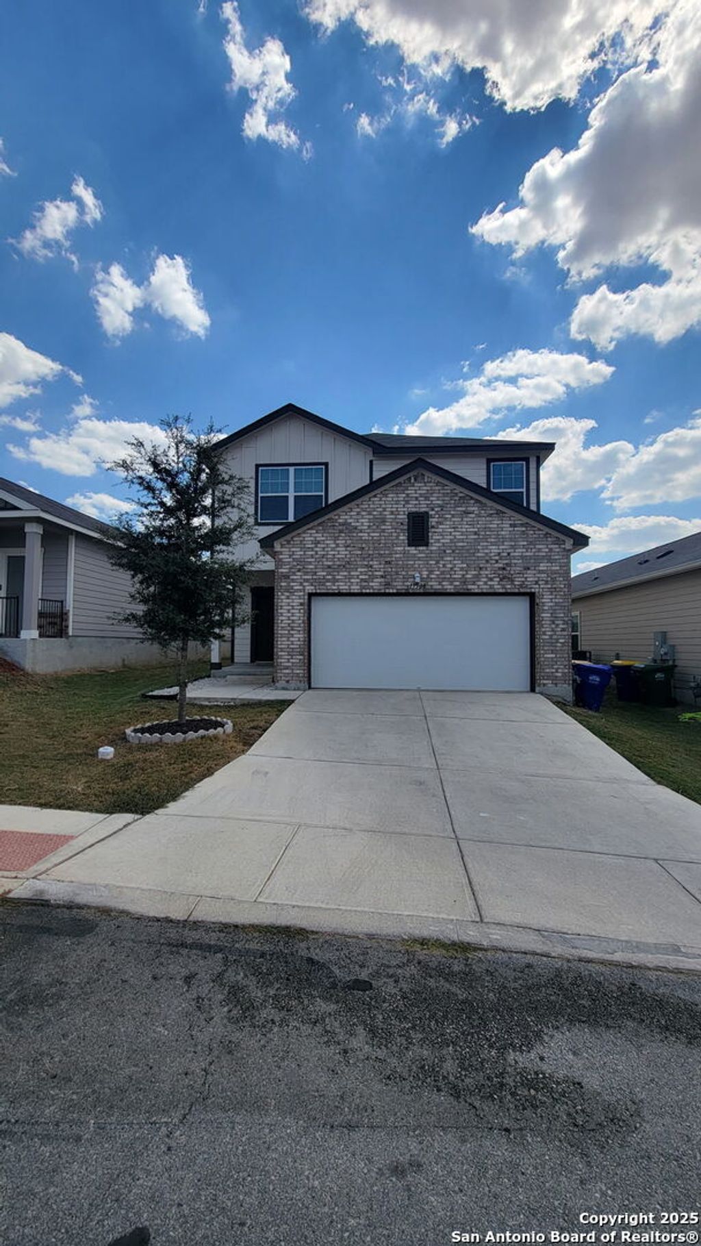 Photo of 13538 Sunrise Meadow, St Hedwig, TX 78152 (MLS # 1912142)