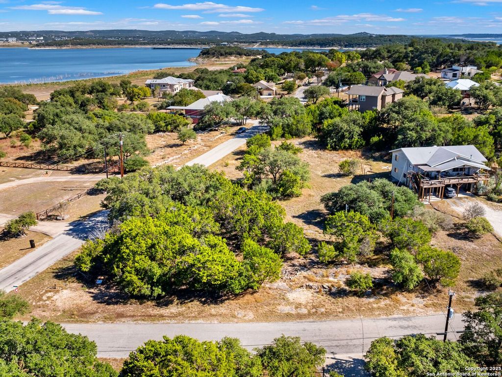 Photo of 826 Lake Island, Canyon Lake, TX 78133 (MLS # 1921437)