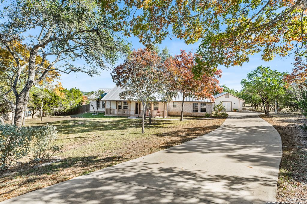 Photo of 26371 Dull Knife, San Antonio, TX 78255 (MLS # 1928373)
