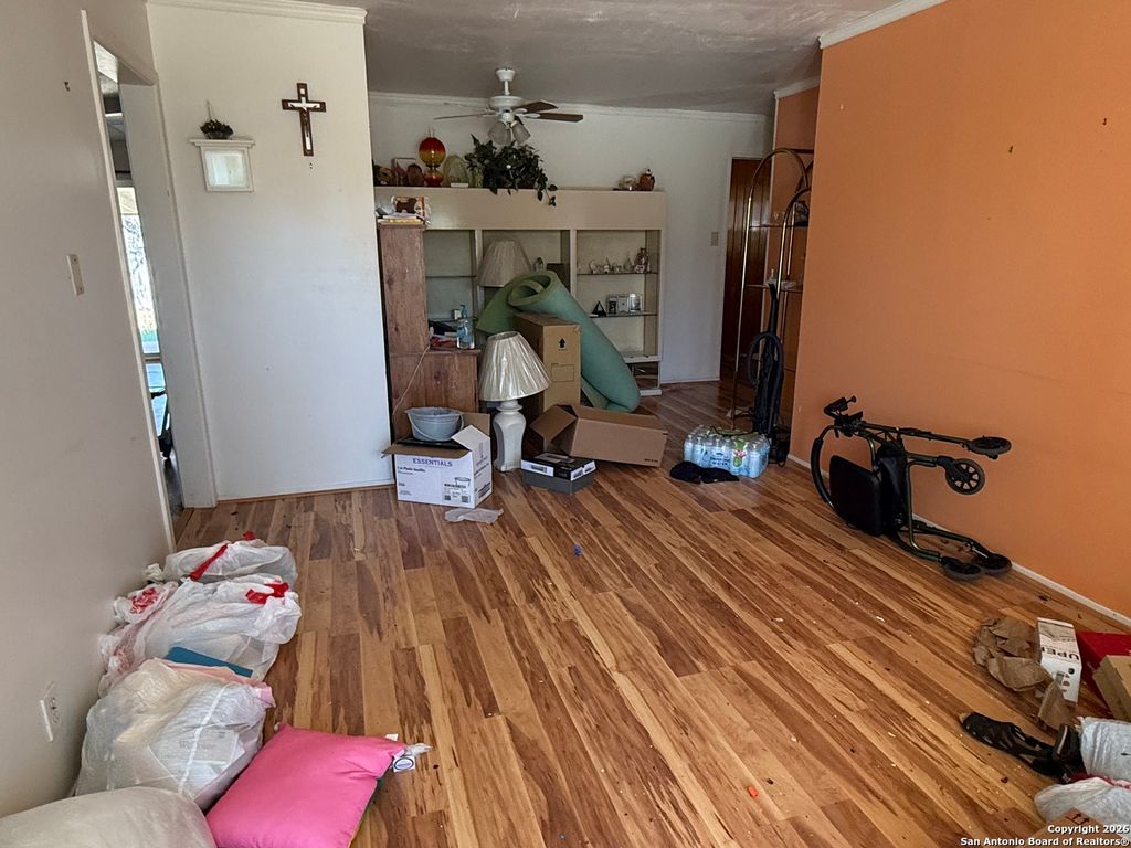 Photo of 131 Baywell Dr, San Antonio, TX 78227 (MLS # 1934097)