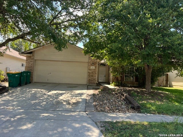 Photo of 206 STONE CREEK DR, Boerne, TX 78006 (MLS # 2007445)