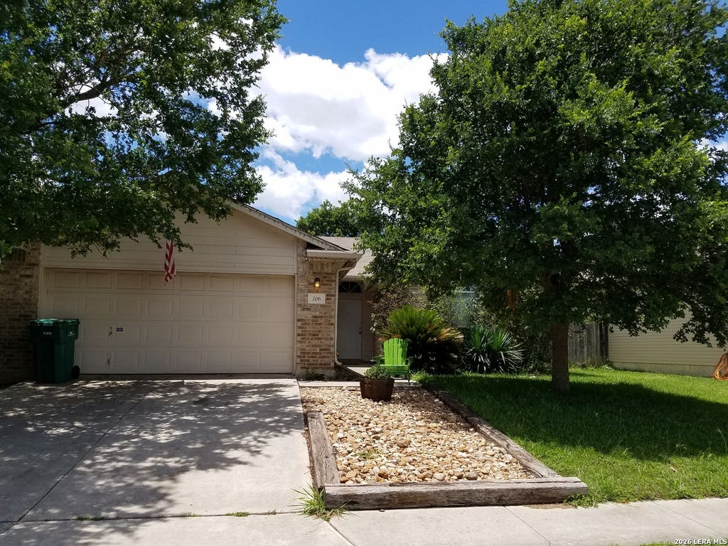 Photo of 206 STONE CREEK DR, Boerne, TX 78006 (MLS # 2007445)