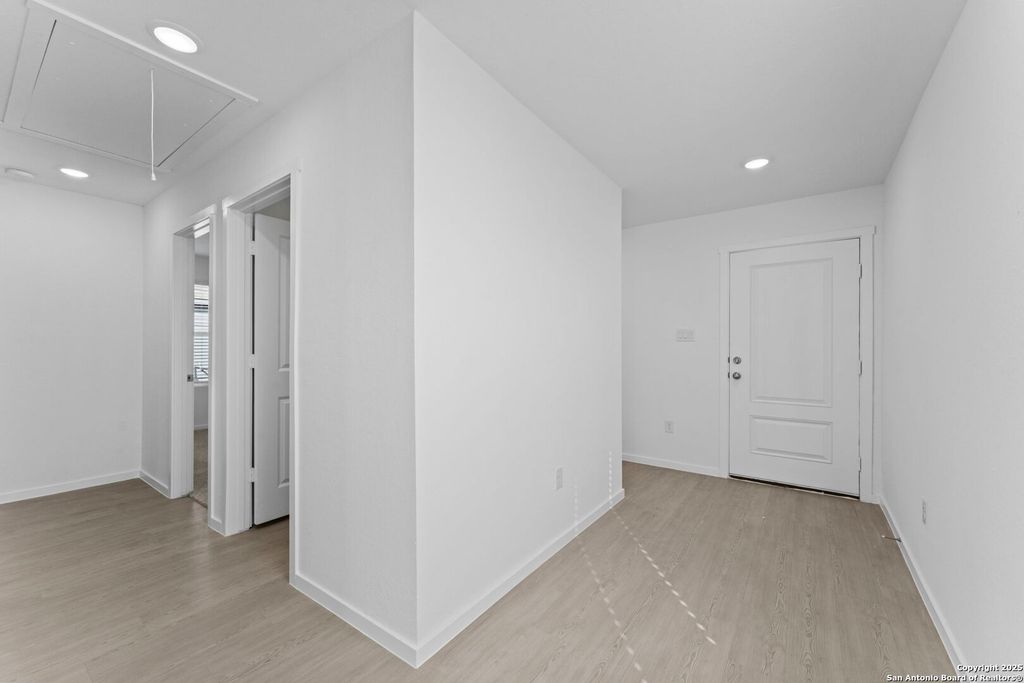 Photo of 7226 Brownleaf dr, San Antonio, TX 78227 (MLS # 1930217)