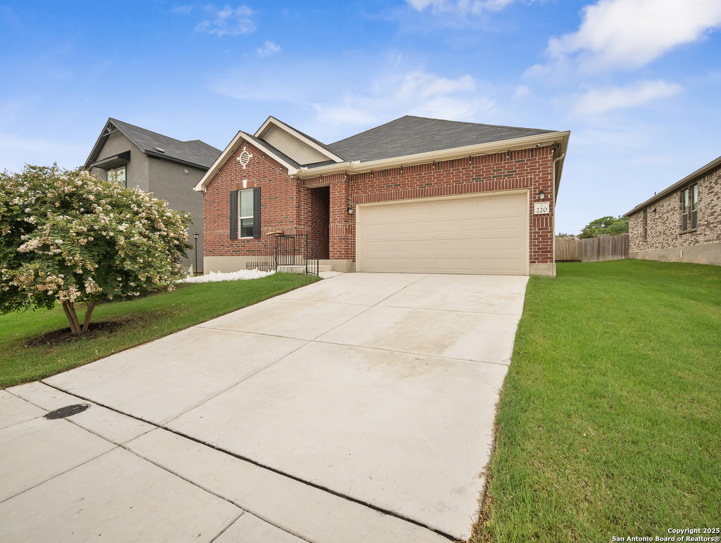 220 Shadow Terrace