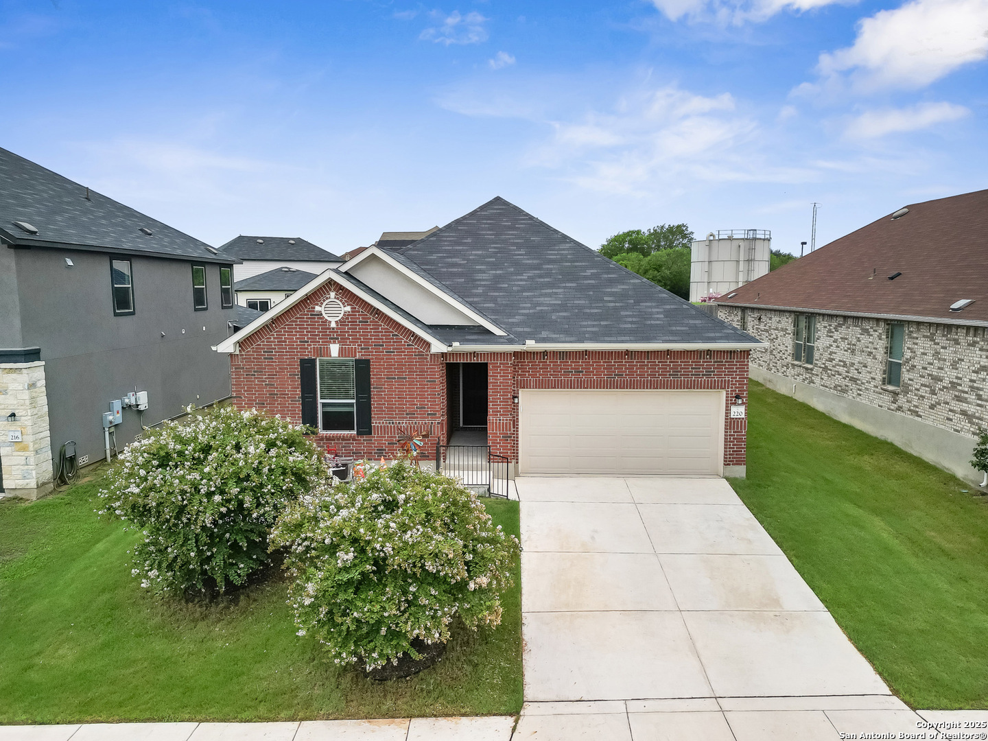 220 Shadow Terrace