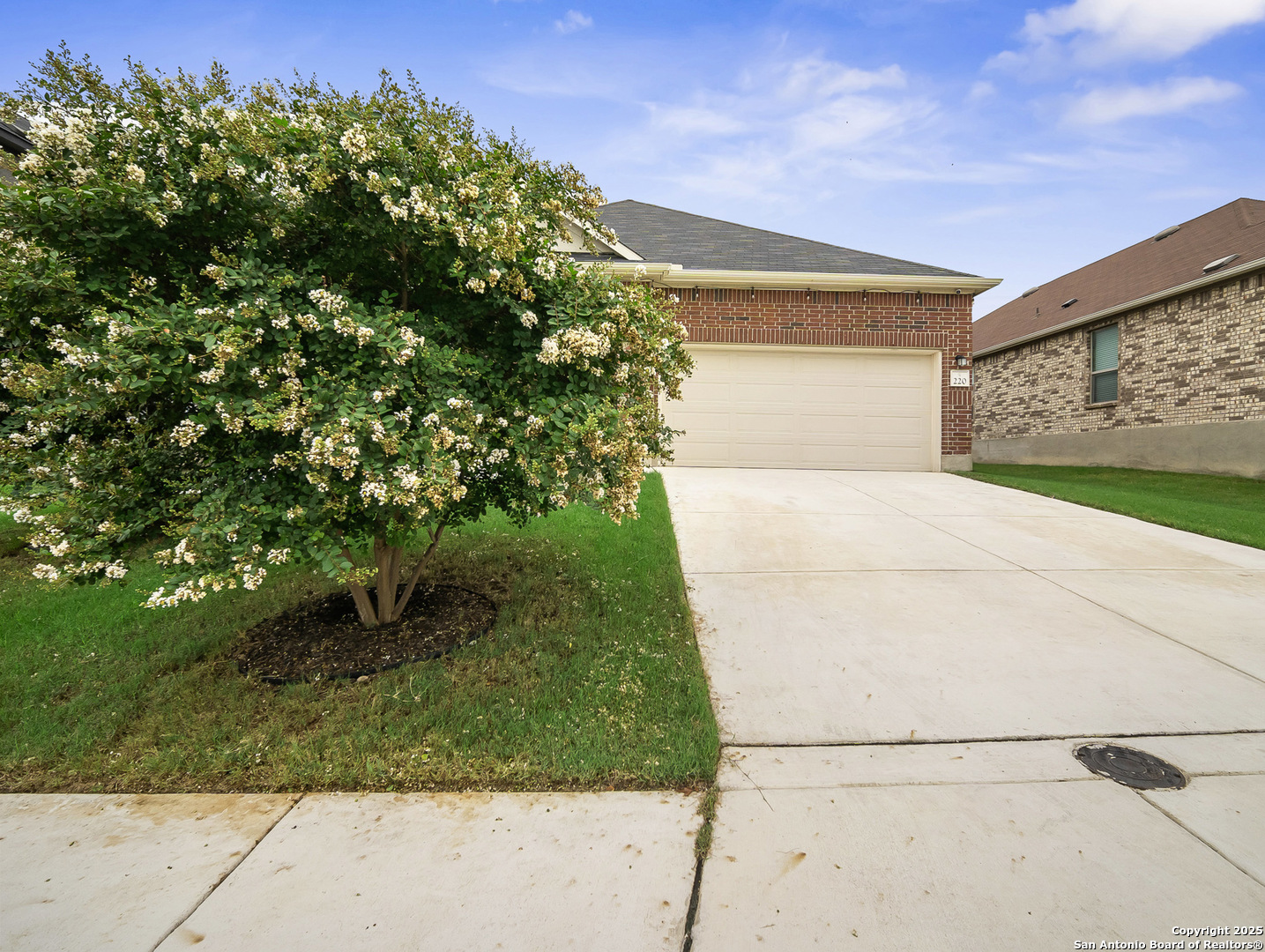 220 Shadow Terrace