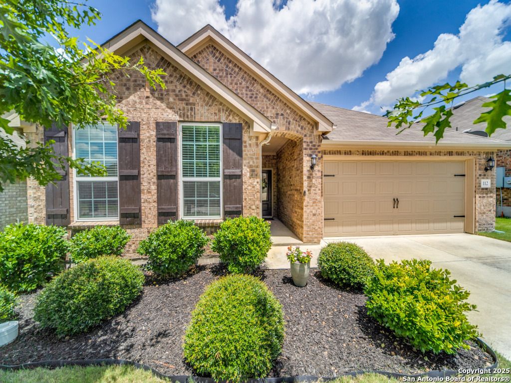 Photo of 112 Braeburn, Boerne, TX 78015 (MLS # 1879536)