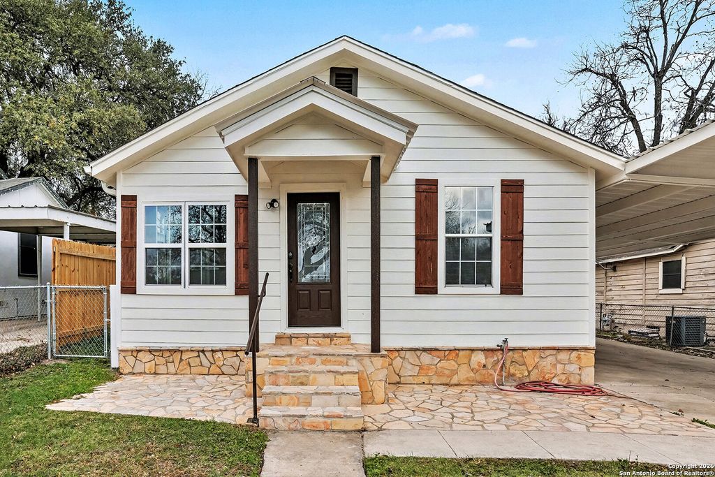 Photo of 2039 Schley Ave, San Antonio, TX 78210 (MLS # 1934072)