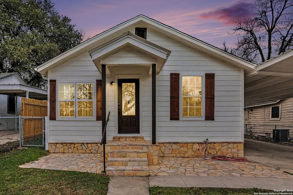 Photo of 2039 Schley Ave, San Antonio, TX 78210 (MLS # 1934072)