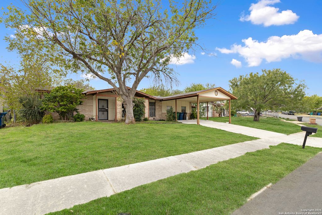 Photo of 414 SOLAR, San Antonio, TX 78227 (MLS # 1926796)