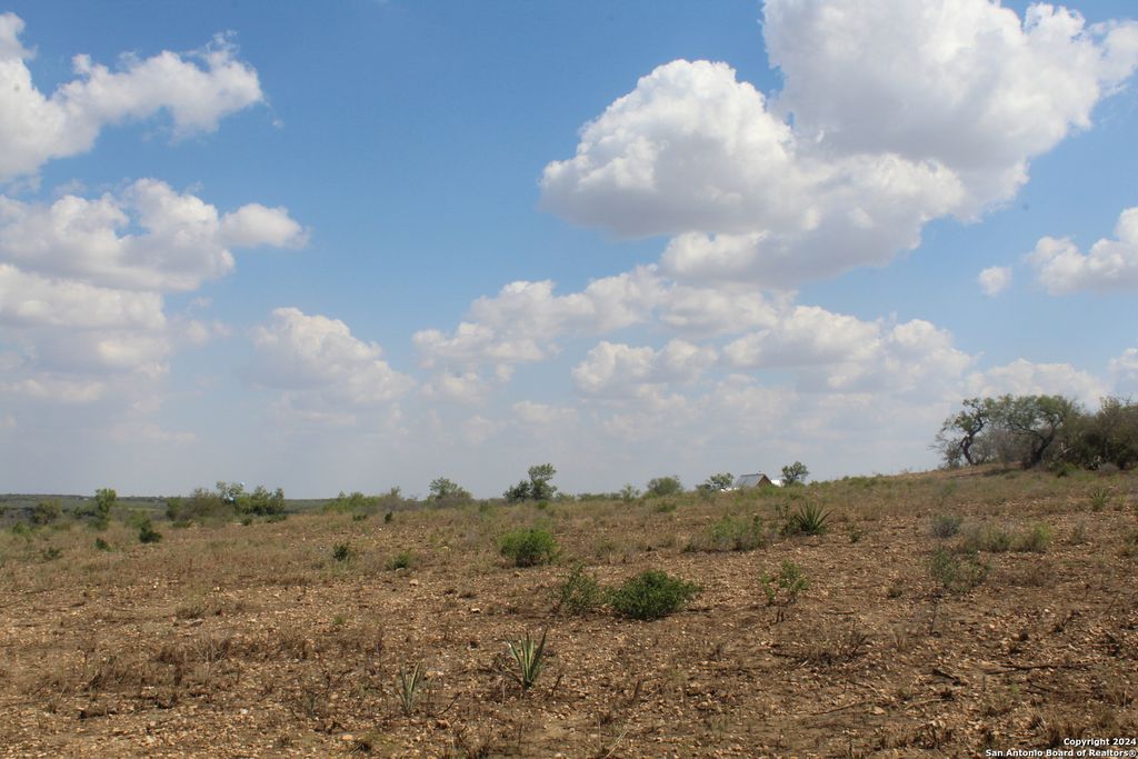 Photo of 5436 County Road 4514, Devine, TX 78016 (MLS # 1825842)