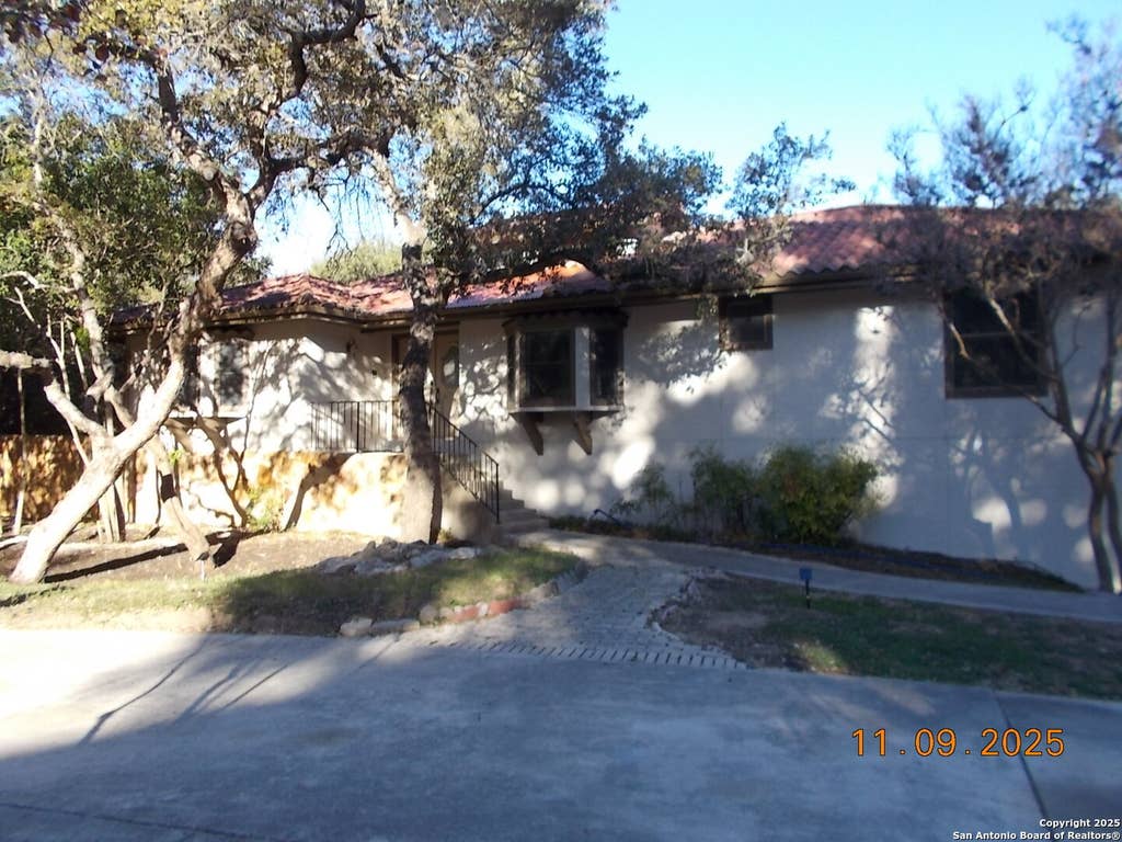 Photo of 1247 Abbotsbury, Universal City, TX 78148 (MLS # 1922202)