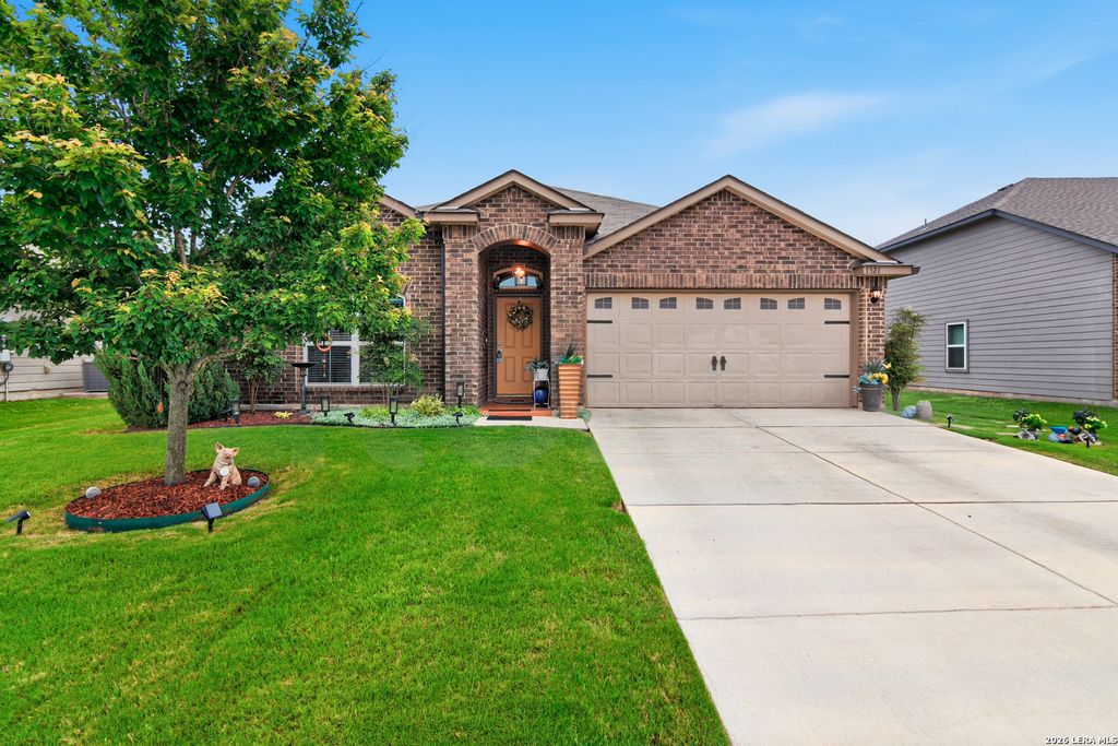 Photo of 1321 W Nolte Farms, Seguin, TX 78155 (MLS # 1944521)