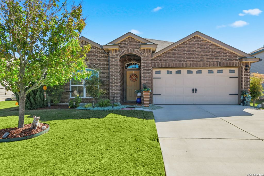 Photo of 1321 W Nolte Farms, Seguin, TX 78155 (MLS # 1944521)