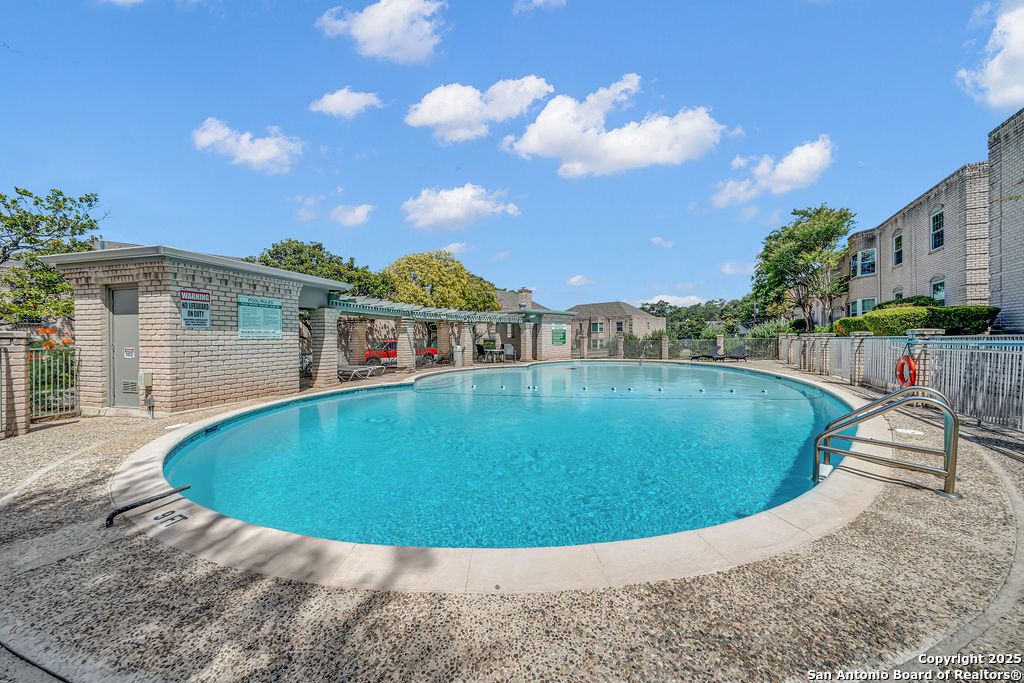 Photo of 102 Ruelle 200B #200B, San Antonio, TX 78209 (MLS # 1925027)