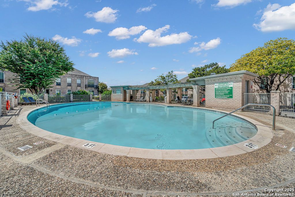 Photo of 102 Ruelle 200B #200B, San Antonio, TX 78209 (MLS # 1925027)