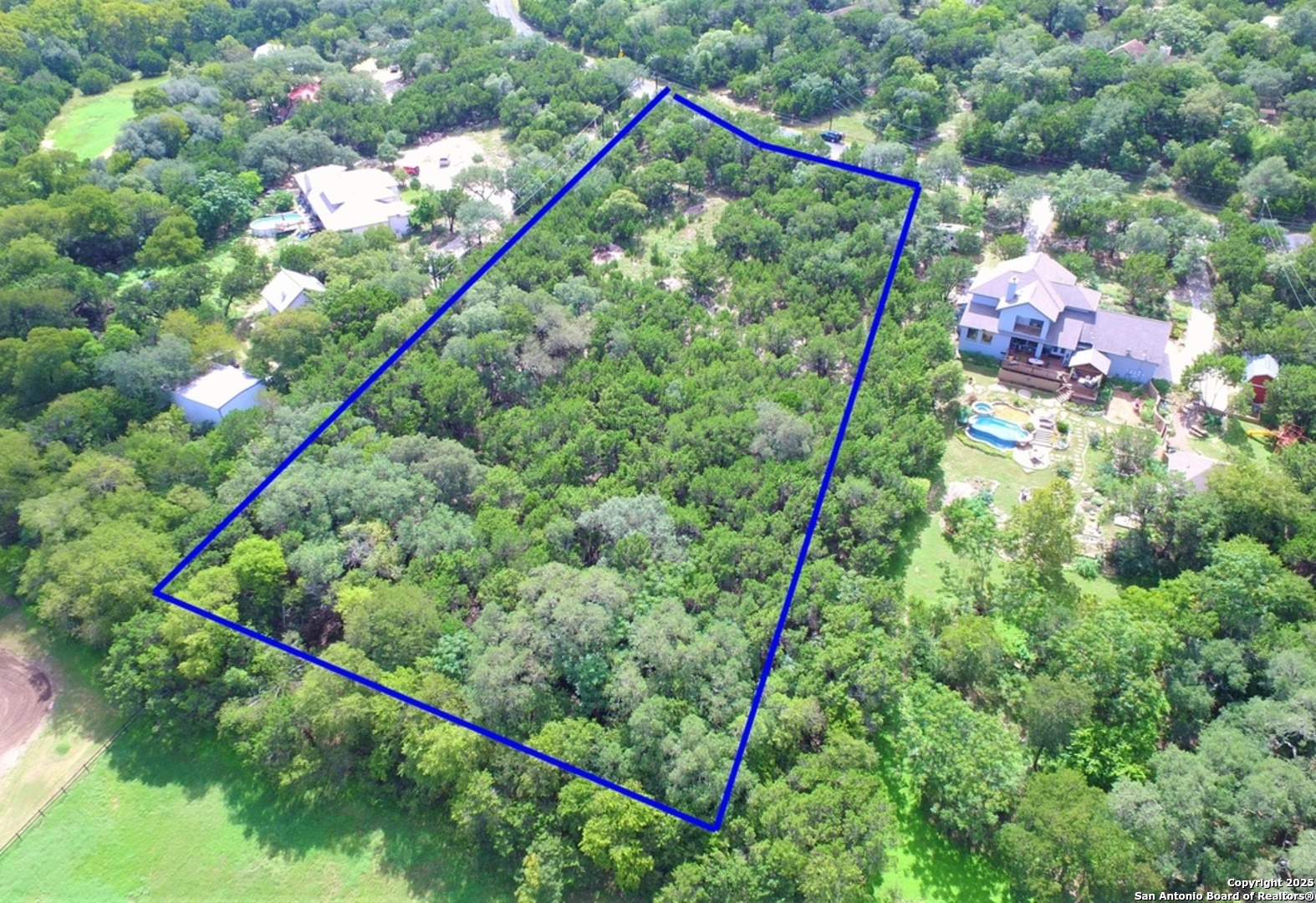 9415 Saddle Trail
