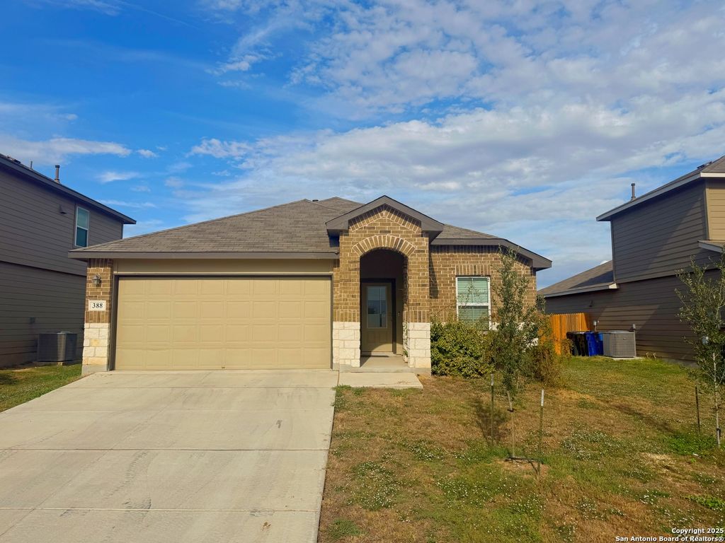 Photo of 388 Arbor Hills, New Braunfels, TX 78130 (MLS # 1918411)