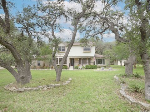 Photo of 26615 Autumn Gln, Boerne, TX 78006 (MLS # 1965535)