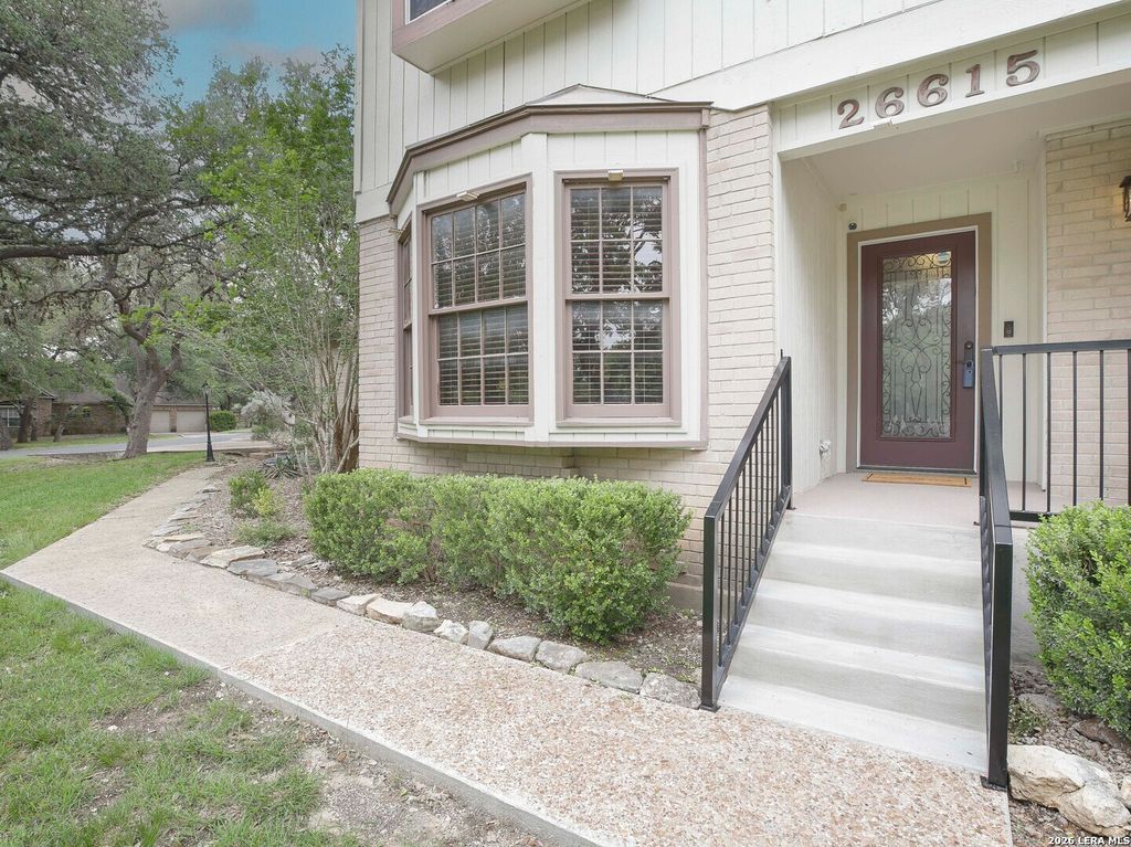 Photo of 26615 Autumn Gln, Boerne, TX 78006 (MLS # 1965535)