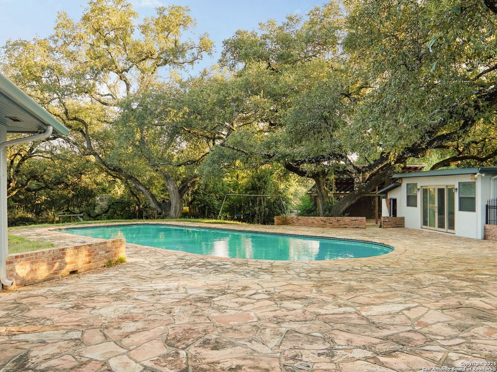 Photo of 134 Rockhill, San Antonio, TX 78209 (MLS # 1897754)