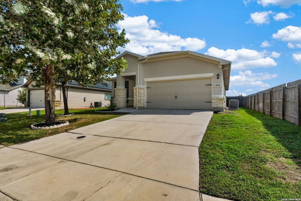Photo of 6810 Hanover Stone, San Antonio, TX 78244 (MLS # 2023526)