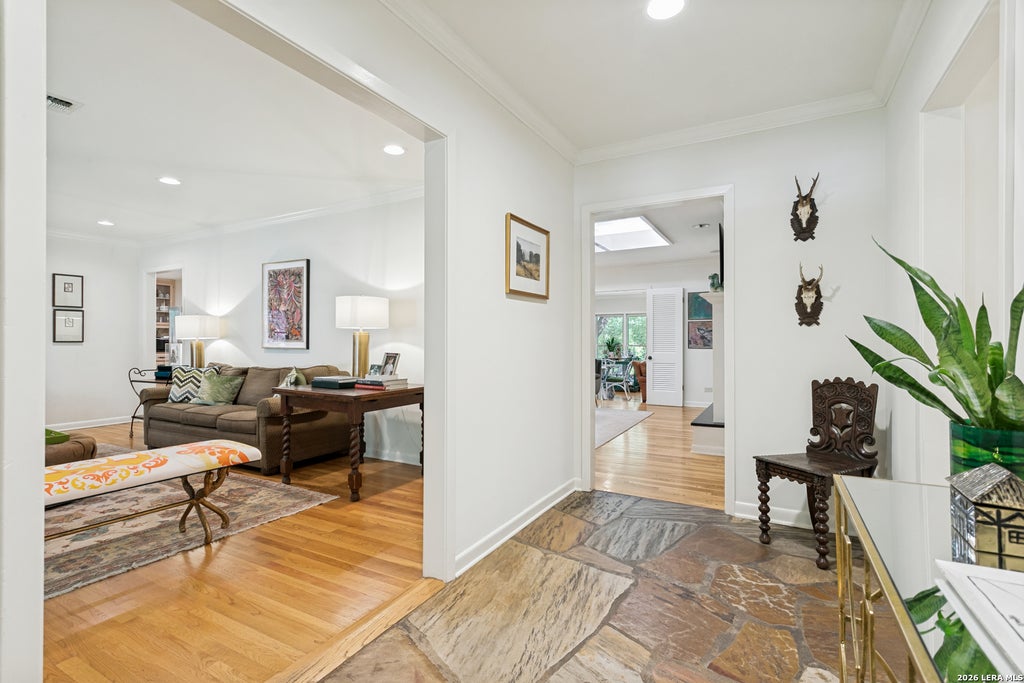 Photo of 707 COLLEGE BLVD, San Antonio, TX 78209 (MLS # 1999746)